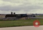 Immagine di Controller di aeromobili Il Vietnam, 1967, secondo 19 filmato di repertorio 65675025006
