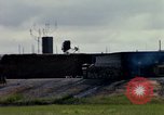 Immagine di Controller di aeromobili Il Vietnam, 1967, secondo 28 filmato di repertorio 65675025006