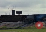 Immagine di Controller di aeromobili Il Vietnam, 1967, secondo 29 filmato di repertorio 65675025006