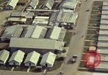Standbild 34th Tactical Group Base Operations Vietnam, 1964, aus Sekunde 18 historischem Filmmaterial Videoclip 65675025023