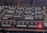 Standbild 34th Tactical Group Base Operations Vietnam, 1964, aus Sekunde 32 historischem Filmmaterial Videoclip 65675025023