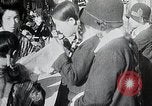 Standbild Bürger von Osaka Japan, 1933, aus Sekunde 54 historischem Filmmaterial Videoclip 65675025043