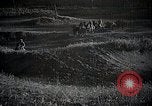 Standbild Japanische militärische Manöver realistisch Japan, 1933, aus Sekunde 12 historischem Filmmaterial Videoclip 65675025048