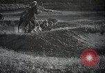 Standbild Japanische militärische Manöver realistisch Japan, 1933, aus Sekunde 14 historischem Filmmaterial Videoclip 65675025048