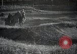 Standbild Japanische militärische Manöver realistisch Japan, 1933, aus Sekunde 16 historischem Filmmaterial Videoclip 65675025048