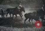 Standbild Japanische militärische Manöver realistisch Japan, 1933, aus Sekunde 18 historischem Filmmaterial Videoclip 65675025048