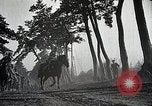 Standbild Japanische militärische Manöver realistisch Japan, 1933, aus Sekunde 31 historischem Filmmaterial Videoclip 65675025048
