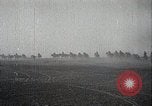 Standbild Japanische militärische Manöver realistisch Japan, 1933, aus Sekunde 53 historischem Filmmaterial Videoclip 65675025048