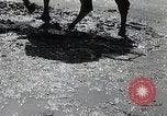 Standbild japanische Expedition China, 1936, aus Sekunde 24 historischem Filmmaterial Videoclip 65675025057