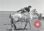 Standbild mongolischen Familie Mandschurei, 1932, aus Sekunde 60 historischem Filmmaterial Videoclip 65675025059