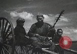 Standbild mongolischen Khuuchir string Instrument Mandschurei, 1932, aus Sekunde 18 historischem Filmmaterial Videoclip 65675025060