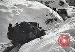 Standbild japanische Truppen zUSAmmengekauert im Lkw Mandschurei, 1932, aus Sekunde 47 historischem Filmmaterial Videoclip 65675025064
