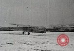 Standbild Luft Evakuierung von Verletzten japanische Soldaten Mandschurei, 1932, aus Sekunde 37 historischem Filmmaterial Videoclip 65675025065