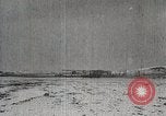 Standbild Luft Evakuierung von Verletzten japanische Soldaten Mandschurei, 1932, aus Sekunde 45 historischem Filmmaterial Videoclip 65675025065
