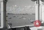 Standbild chinesischen Eastern Railway Fahne über dem Bahnhof Harbin Manchukuo, 1932, aus Sekunde 44 historischem Filmmaterial Videoclip 65675025073