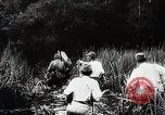 Standbild Kampf für Palembang Ölraffinerien Palembang Indonesien, 1942, aus Sekunde 61 historischem Filmmaterial Videoclip 65675025093