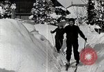Standbild Skifahren Japan, 1935, aus Sekunde 10 historischem Filmmaterial Videoclip 65675025152
