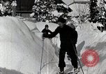 Standbild Skifahren Japan, 1935, aus Sekunde 11 historischem Filmmaterial Videoclip 65675025152