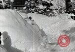 Standbild Skifahren Japan, 1935, aus Sekunde 18 historischem Filmmaterial Videoclip 65675025152