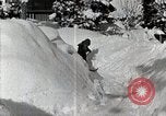 Standbild Skifahren Japan, 1935, aus Sekunde 22 historischem Filmmaterial Videoclip 65675025152