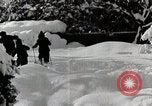 Standbild Skifahren Japan, 1935, aus Sekunde 53 historischem Filmmaterial Videoclip 65675025152