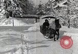 Standbild Skifahren Japan, 1935, aus Sekunde 56 historischem Filmmaterial Videoclip 65675025152