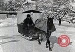 Standbild Skifahren Japan, 1935, aus Sekunde 59 historischem Filmmaterial Videoclip 65675025152