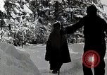 Standbild Skifahren Japan, 1935, aus Sekunde 61 historischem Filmmaterial Videoclip 65675025152