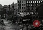 Standbild Japanische Bürger reißen Luftschutzbunker Tokio Japan Shiba Bezirk, 1945, aus Sekunde 17 historischem Filmmaterial Videoclip 65675025162