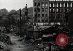 Standbild Japanische Bürger reißen Luftschutzbunker Tokio Japan Shiba Bezirk, 1945, aus Sekunde 19 historischem Filmmaterial Videoclip 65675025162