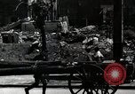 Immagine di Il popolo giapponese attendere street car Tokyo Giappone Shiba District, 1945, secondo 54 filmato di repertorio 65675025163