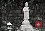 Standbild Bombe beschädigte Zojoji Temple Tokio Japan Shiba Bezirk, 1945, aus Sekunde 25 historischem Filmmaterial Videoclip 65675025165