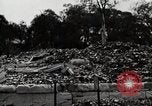Standbild Bombe beschädigte Zojoji Temple Tokio Japan Shiba Bezirk, 1945, aus Sekunde 41 historischem Filmmaterial Videoclip 65675025165