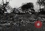 Standbild Bombe beschädigte Zojoji Temple Tokio Japan Shiba Bezirk, 1945, aus Sekunde 59 historischem Filmmaterial Videoclip 65675025165