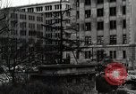 Standbild Bombe Schaden Kyobashi Bezirk Tokio Japan, 1945, aus Sekunde 32 historischem Filmmaterial Videoclip 65675025167