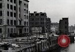 Standbild Bombe Schaden Kyobashi Bezirk Tokio Japan, 1945, aus Sekunde 39 historischem Filmmaterial Videoclip 65675025167