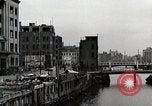 Standbild Bombe Schaden Kyobashi Bezirk Tokio Japan, 1945, aus Sekunde 41 historischem Filmmaterial Videoclip 65675025167
