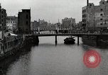 Standbild Bombe Schaden Kyobashi Bezirk Tokio Japan, 1945, aus Sekunde 46 historischem Filmmaterial Videoclip 65675025167