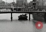 Standbild Bombe Schaden Kyobashi Bezirk Tokio Japan, 1945, aus Sekunde 51 historischem Filmmaterial Videoclip 65675025167