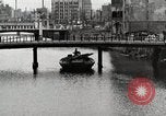 Standbild Bombe Schaden Kyobashi Bezirk Tokio Japan, 1945, aus Sekunde 55 historischem Filmmaterial Videoclip 65675025167