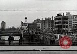 Immagine di Edifici demoliti in Tokyo dalla seconda guerra mondiale Tokyo Giappone Kyobashi, 1945, secondo 30 filmato di repertorio 65675025168