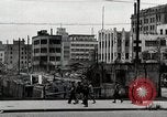 Immagine di Edifici demoliti in Tokyo dalla seconda guerra mondiale Tokyo Giappone Kyobashi, 1945, secondo 39 filmato di repertorio 65675025168
