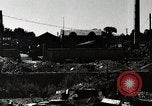 Standbild Bombenschäden in Shiba Bezirk Tokio Japan Shiba Bezirk, 1945, aus Sekunde 32 historischem Filmmaterial Videoclip 65675025169