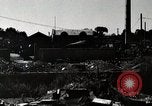 Standbild Bombenschäden in Shiba Bezirk Tokio Japan Shiba Bezirk, 1945, aus Sekunde 33 historischem Filmmaterial Videoclip 65675025169