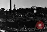 Standbild Bombenschäden in Shiba Bezirk Tokio Japan Shiba Bezirk, 1945, aus Sekunde 45 historischem Filmmaterial Videoclip 65675025169
