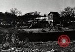 Standbild Bombenschäden in Shiba Bezirk Tokio Japan Shiba Bezirk, 1945, aus Sekunde 59 historischem Filmmaterial Videoclip 65675025169
