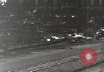 Standbild zerstörten Häusern in Shiba Bezirk Tokio Japan Shiba Bezirk, 1945, aus Sekunde 14 historischem Filmmaterial Videoclip 65675025173