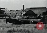 Immagine di Aerei giapponesi parcheggiata in aeroporto Tokyo Giappone, 1945, secondo 12 filmato di repertorio 65675025177