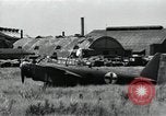 Immagine di Aerei giapponesi parcheggiata in aeroporto Tokyo Giappone, 1945, secondo 14 filmato di repertorio 65675025177