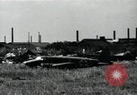 Immagine di Aerei giapponesi parcheggiata in aeroporto Tokyo Giappone, 1945, secondo 33 filmato di repertorio 65675025177